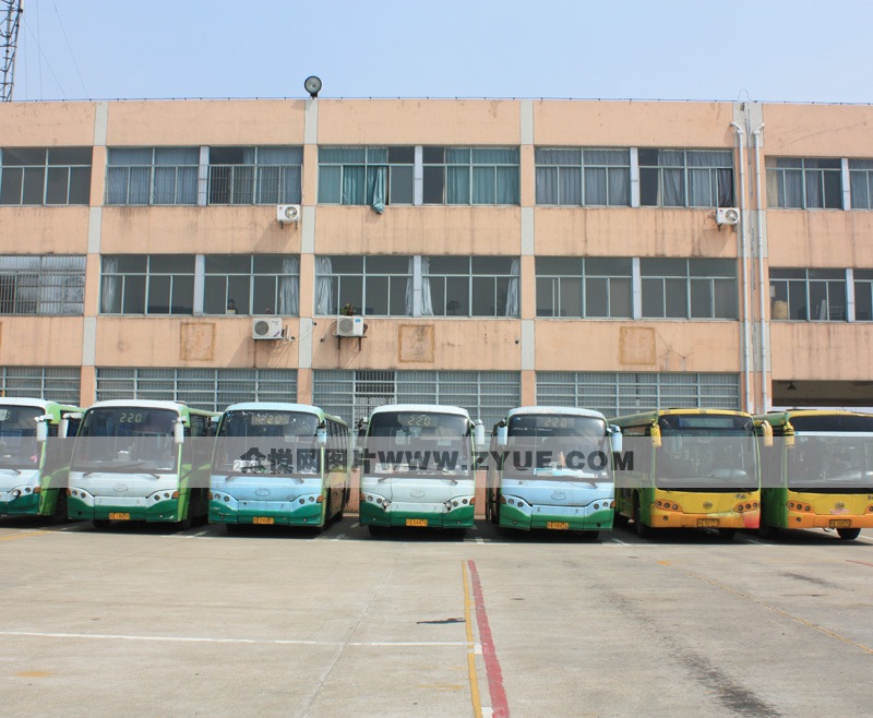 公交駕校教學(xué)車隊(duì)2
