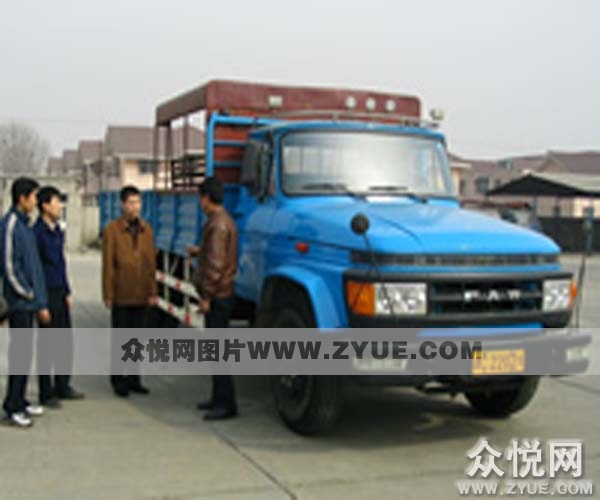 交通職業(yè)學院駕校教練車3